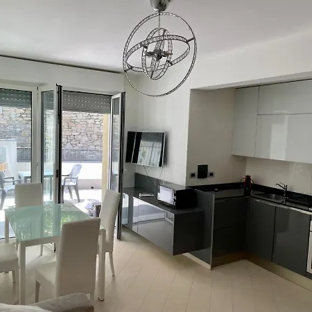 Apartment Santa D'amare Con Terrazzo E Box Auto Privato *