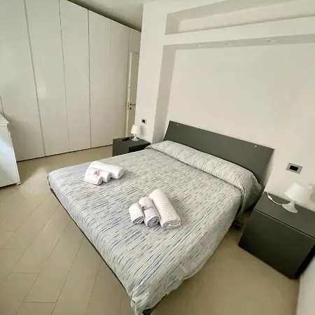 Apartment Santa D'amare Con Terrazzo E Box Auto Privato