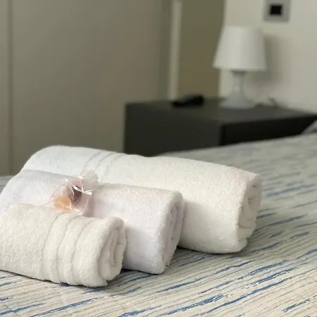 Santa D'amare Con Terrazzo E Box Auto Privato *