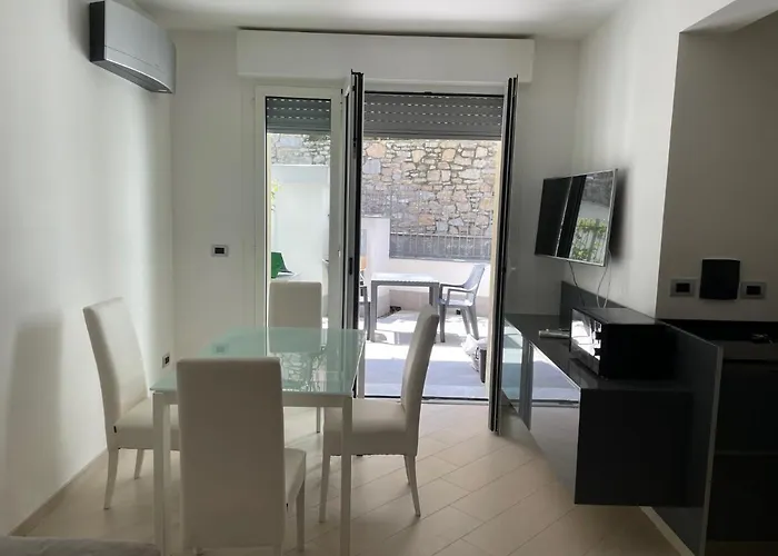 Santa D'amare Con Terrazzo E Box Auto Privato Daire *