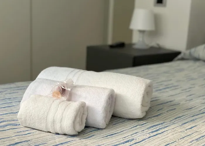Santa D'amare Con Terrazzo E Box Auto Privato *